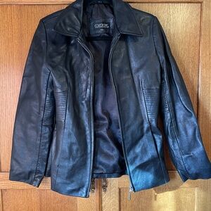 Black Leather Jacket. Women’s Medium.